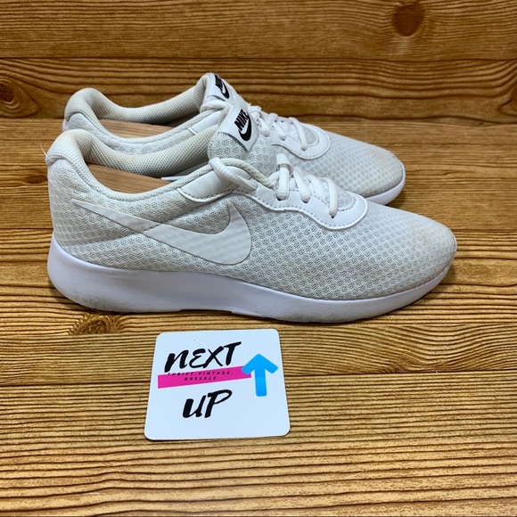 *SOLD* Nike Triple White Tanjun Casual Athletic - Picture 3 of 8